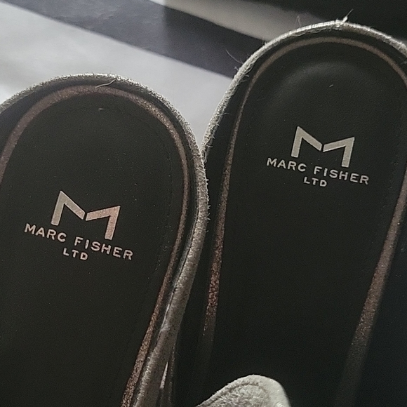 Marc Fisher Ltd suede Mules with 4inch thick heel - Picture 7 of 8
